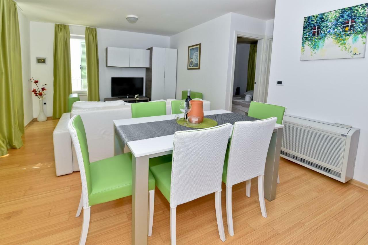 Apartmani Astrado Petrcane Exteriér fotografie