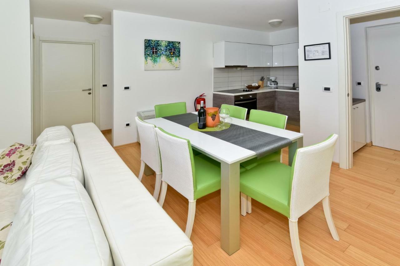 Apartmani Astrado Petrcane Exteriér fotografie