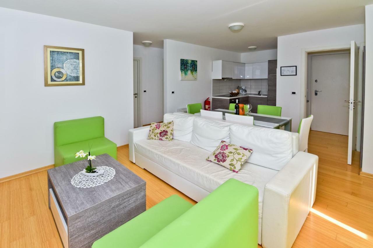 Apartmani Astrado Petrcane Exteriér fotografie