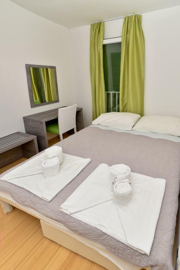 Apartmani Astrado Petrcane Exteriér fotografie